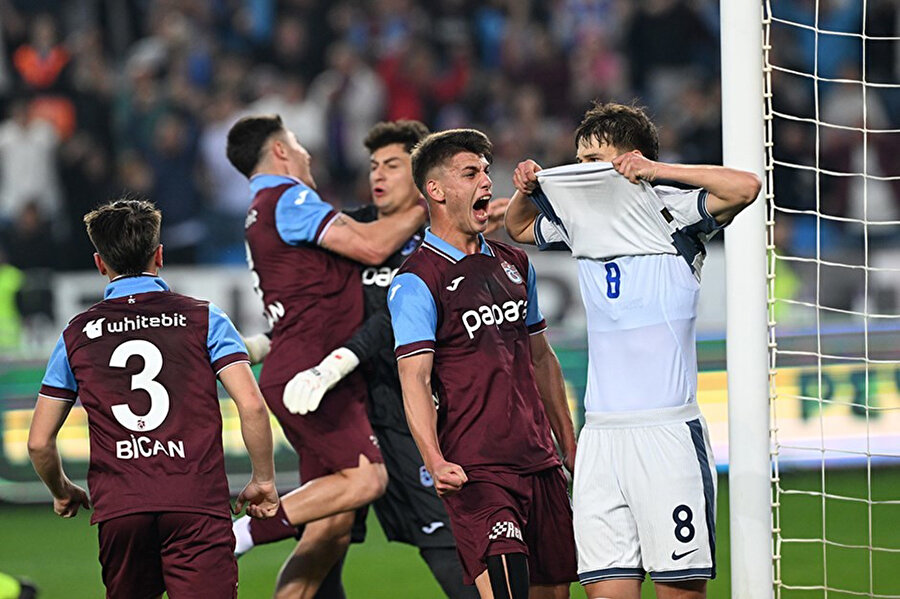 Trabzonspor U19 Futbol Takımı, UEFA Gençlik Ligi Çeyrek Finali'nde Inter'i ağırladı. Maçı 1-0 kazanan Trabzonspor yarı finale yükseldi.