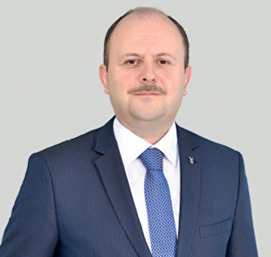 Metin Özdemir.