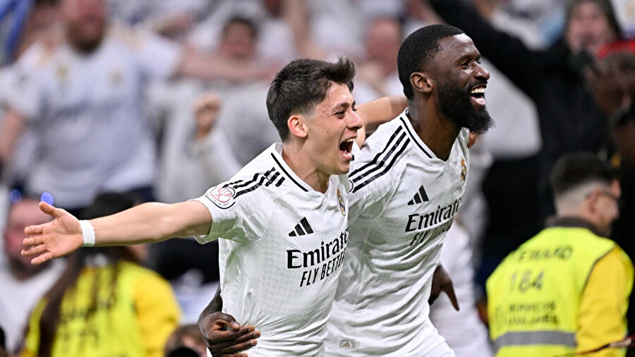 Arda Güler’i öve öve bitiremedi: "Dünyanın en iyi sol ayağı"