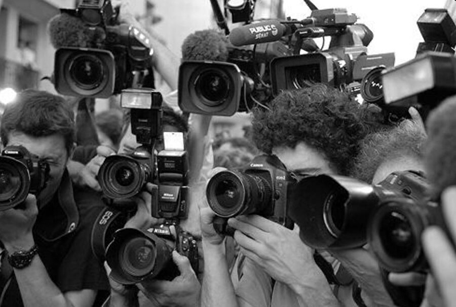 Yerel basının güçlü olduğu Amerika Birleşik Devletleri ve tabloid basının güçlü olduğu İngiltere gibi örneklerde de gazetecilik hızla biçim değiştiriyordu.