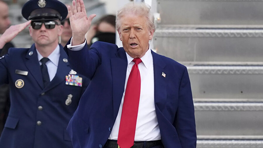 ABD Başkanı Donald Trump'ın ithalat tarifeleri 5 Nisan Cumartesi günü itibarıyla yürürlüğe girdi. Türkiye, asgari gümrük vergisi uygulanacak ülkeler arasında. Avrupalı liderler ise teyakkuz halinde olmakla birlikte ölçülü bir tepki verilmesi çağrısında bulunuyor.