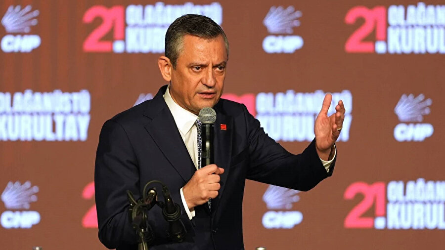 CHP Genel Başkanı Özgür Özel
