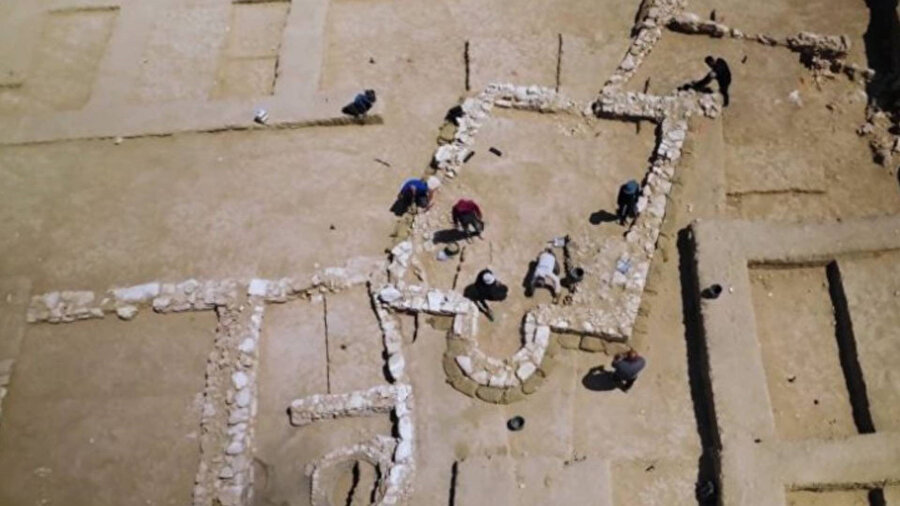 Daha önce böyle keşif görülmedi: İnşaat işçileri şans eseri büyük bir hazineye ulaştı