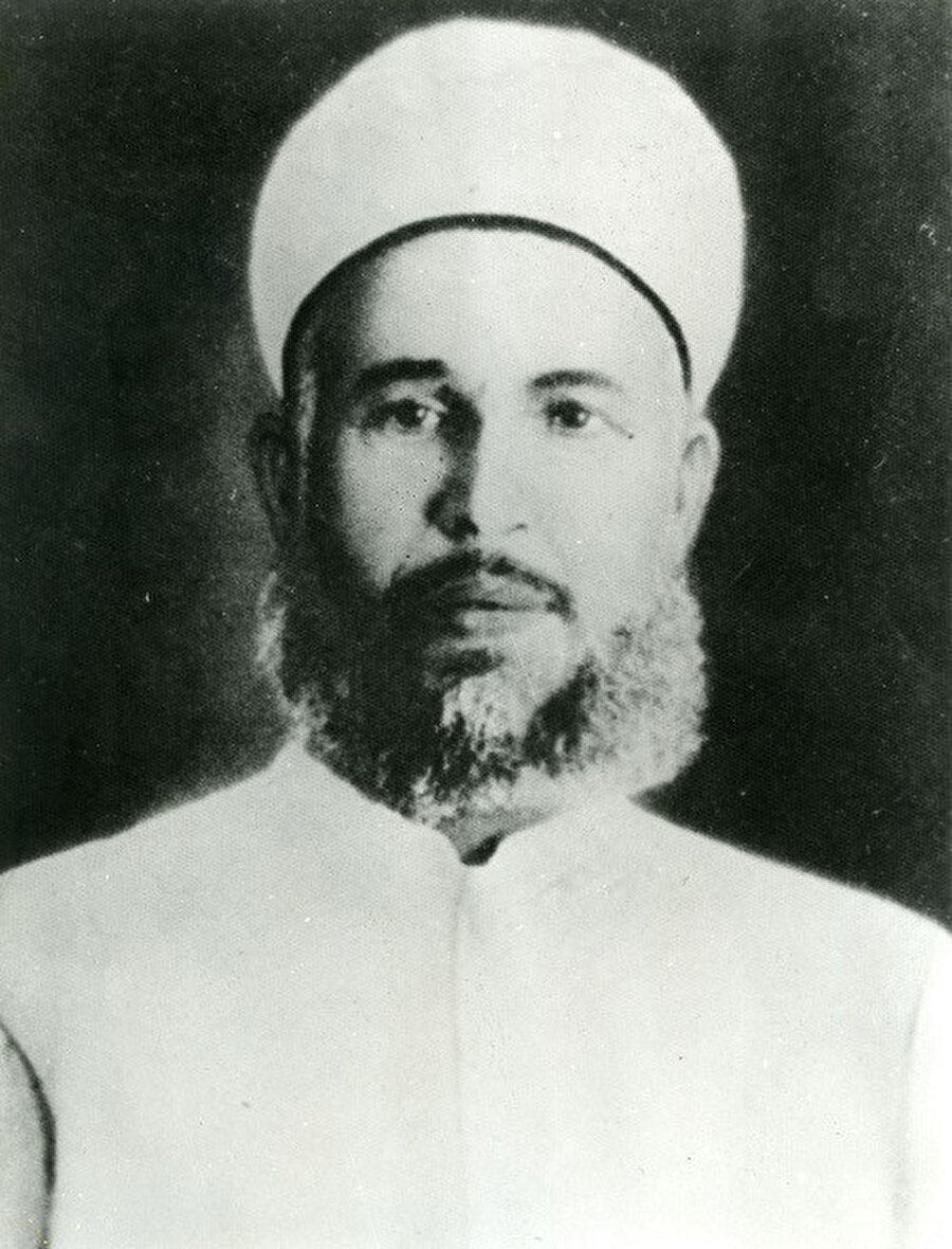 Tavizsiz bir mücadele, azalmayan bir heyecan, bitmez tükenmez bir sabır ve cesaretle hayatı boyunca sömürgecilere karşı savaşan İzzeddîn el-Kassâm, Filistin mücadelesinin sembolü olmuştu.