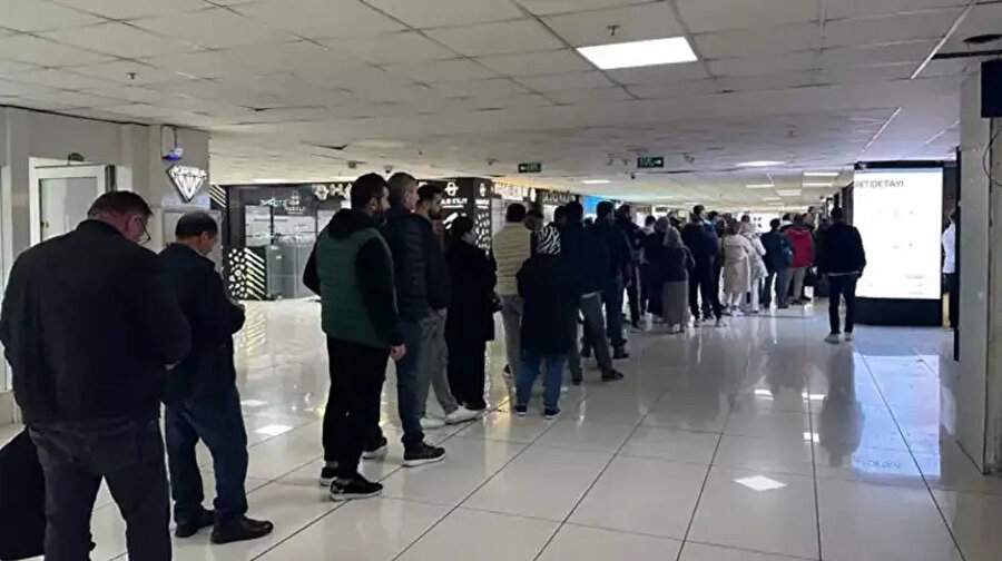 Trump'ın hamlesi sonrası kuyumcularda altın kuyrukları oluştu