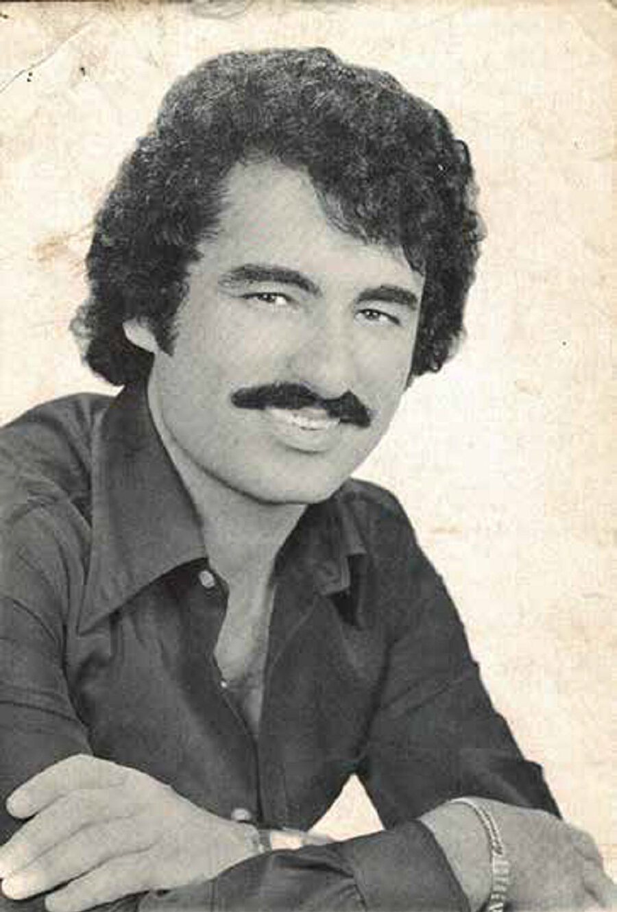 Ayağında kundura ya da benden nefret et fakat acıma.