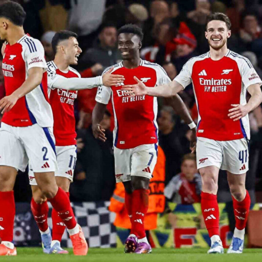 Real Madrid'i fena dağıttılar: Roberto Carlos'un tepkisi gündem oldu