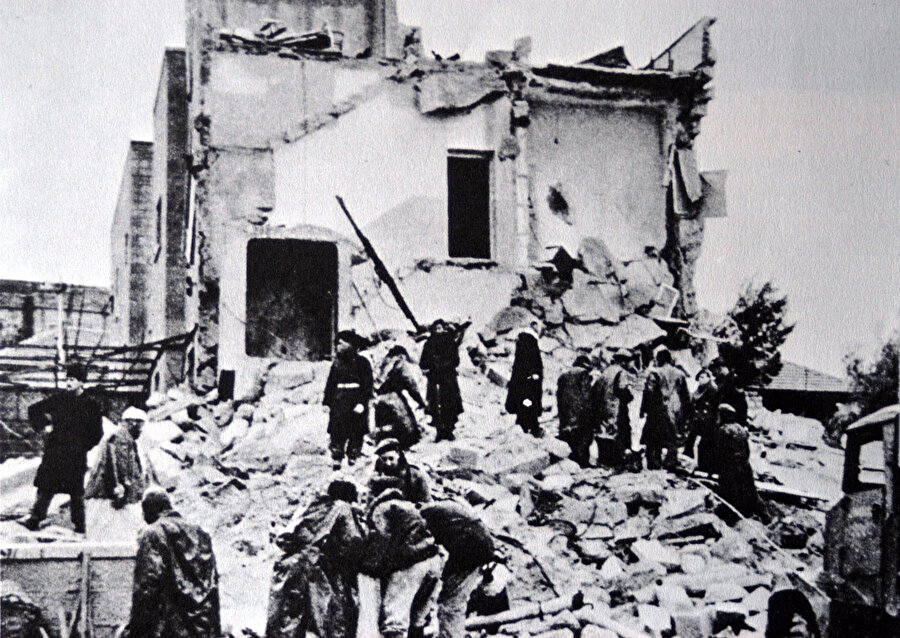 Kudüs'teki Semiramis Hotel, 6 Ocak 1948'de Hagana örgütüne mensup Siyonist teröristlerin saldırısına uğradı. Müslüman ve Hristiyan 26 kişinin öldüğü saldırının kurbanları arasında İspanya’nın Kudüs Viskonsülü Manuel Allende Salazar da vardı.