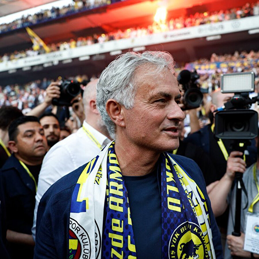 Fenerbahçe'den ayrılacak mı? Adı dünyaca ünlü kulüple anılıyor