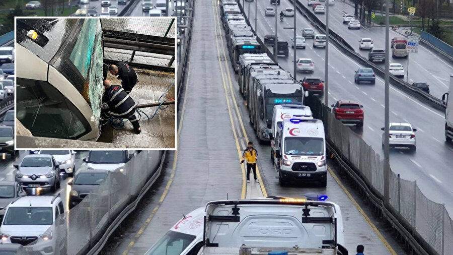 Avcılar'da metrobüsler çarpıştı.