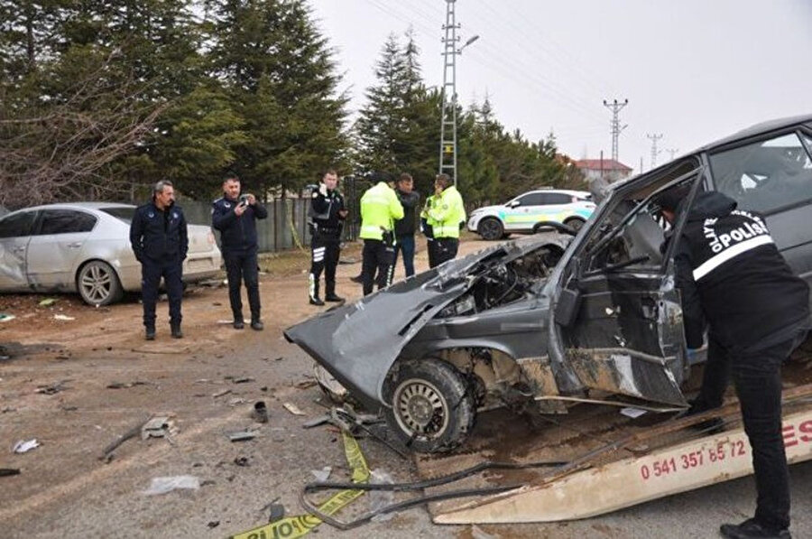 Feci kaza: 3 kişi öldü, 3 kişi yaralandı