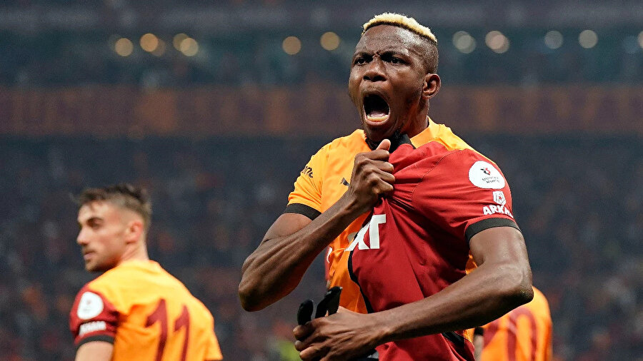 Galatasaray'dan Osimhen için transfer açıklaması geldi