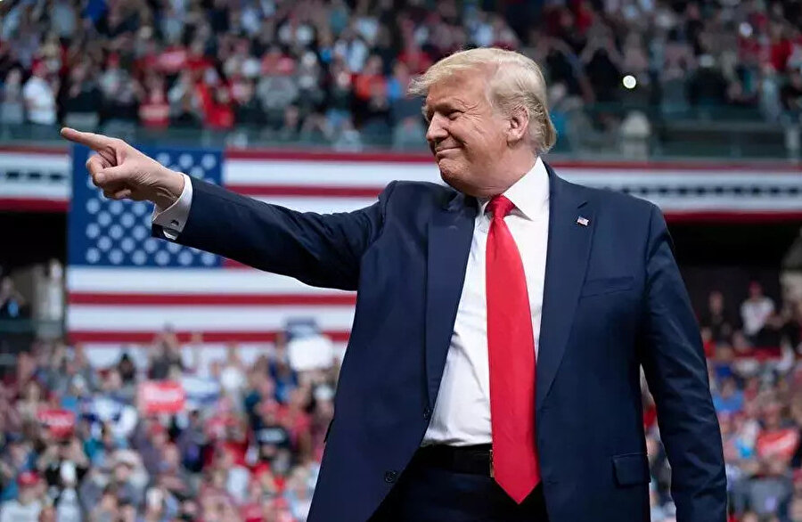 Trump'ın tarifeleri dev şirketleri etkilemeye devam ediyor: Sevkiyatları durdurdular