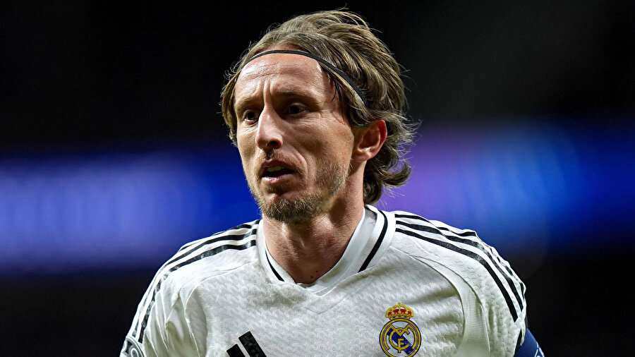 Luka Modric imzayı attı