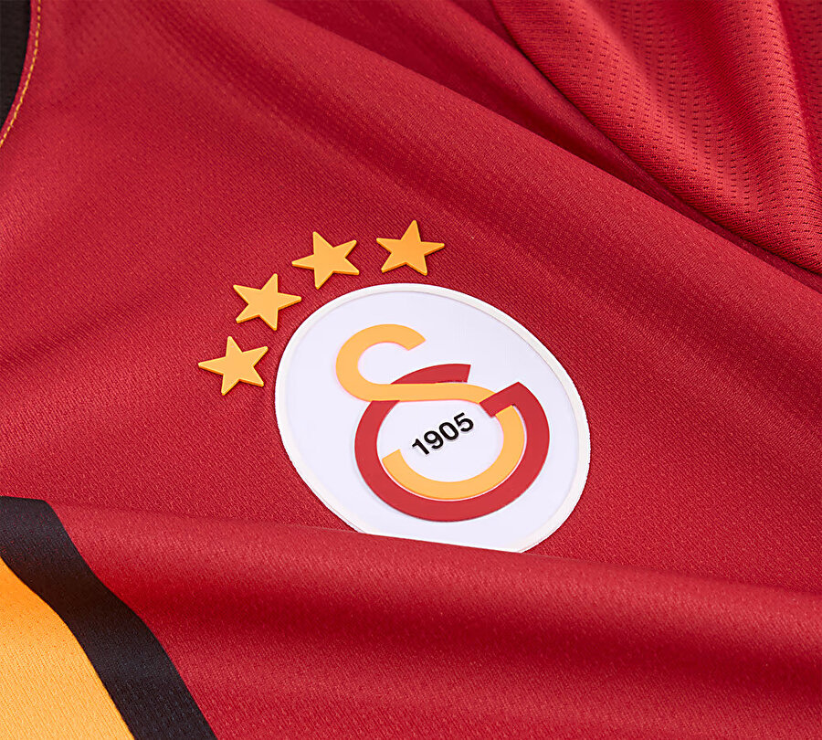 Galatasaray transferde sağ gösterip sol vurdu