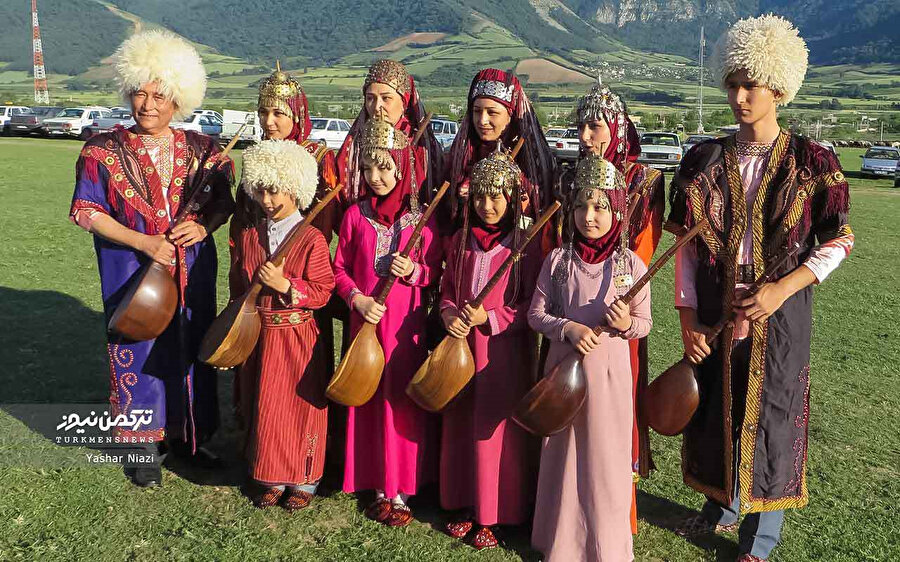 İran Türkmenlerinin nüfusu kesin hatlarla belirlenemese de, bu sayının yaklaşık 2 milyon olduğu öngörülmektedir.