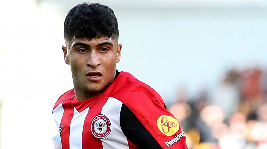 Premier Lig'de korkutan anlar: Yunus Emre Konak maça devam edemedi