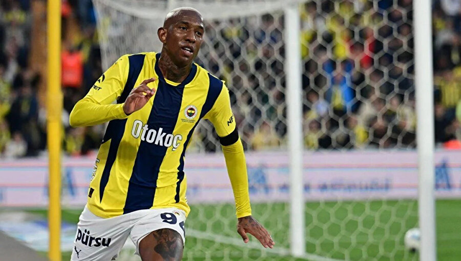 ​Yine sahnede Talisca var: 

Kariyerinde bir ilk yaşadı