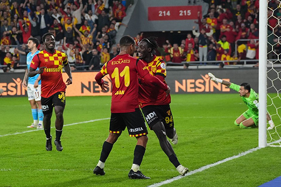 Trabzonspor maçına saatler kala Göztepe'ye kötü haber geldi