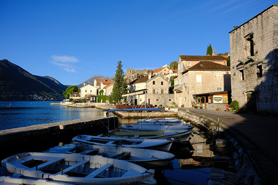 Perast’ta sabah.