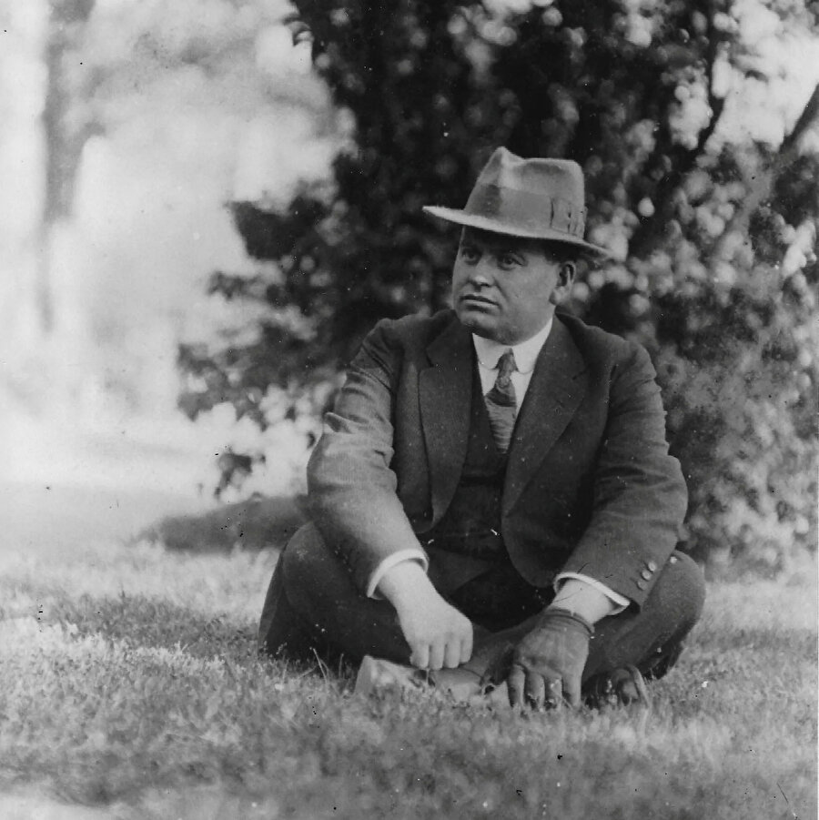 Hayatının çoğunu Osmanlı Suriye'sinde geçiren Romanya doğumlu Yahudi Aaron Aaronsohn, NİLİ casusluk ağını kurucusu ve başkanıydı.