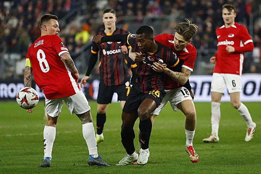 Daha yeni 3.5 yıllık sözleşme imzalamıştı: Galatasaray'da şaşırtan ayrılık planı