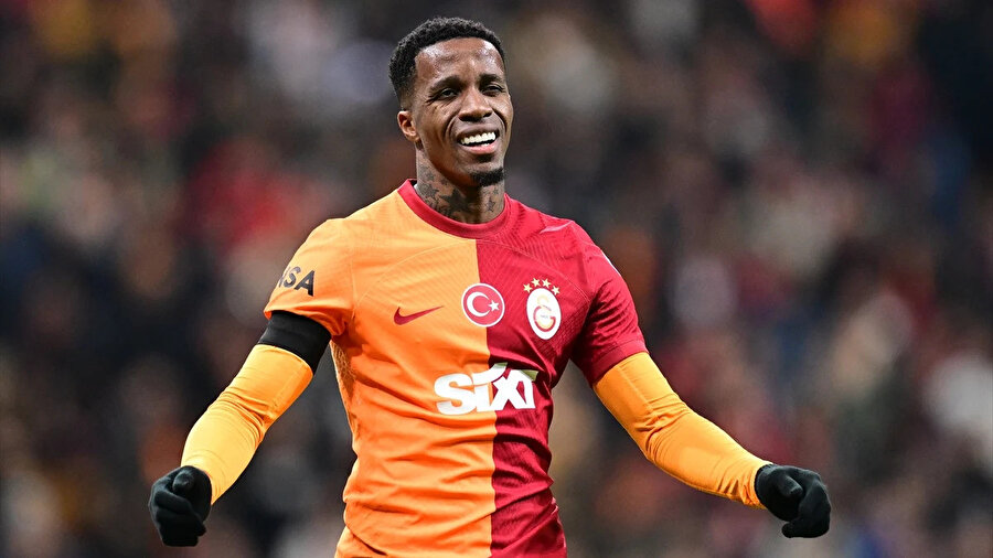 Sosyal medya hesabından açıkladı: Zaha Galatasaray'a geri mi dönüyor?