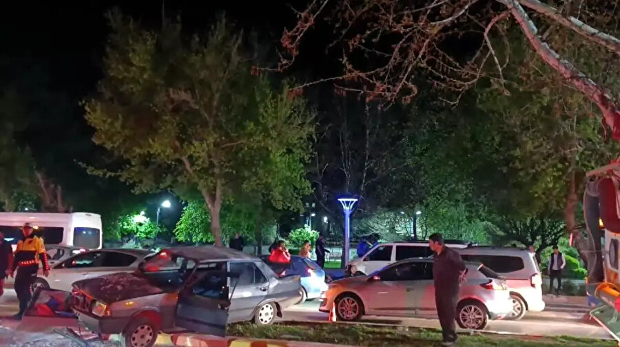 Elazığ'da zincirleme kaza: 2 yaralı