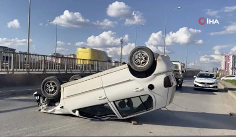 Otomobil devrildi: Korkutan kazada 3 yaralı