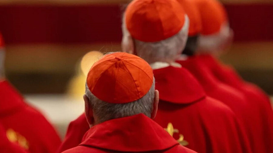 Papalık seçimi süreci yarın başlıyor