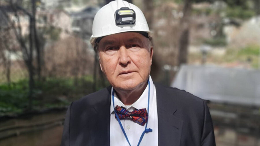 Deprem uzmanı Prof. Dr. Övgün Ahmet Ercan beyin kanaması ve inme geçirdi