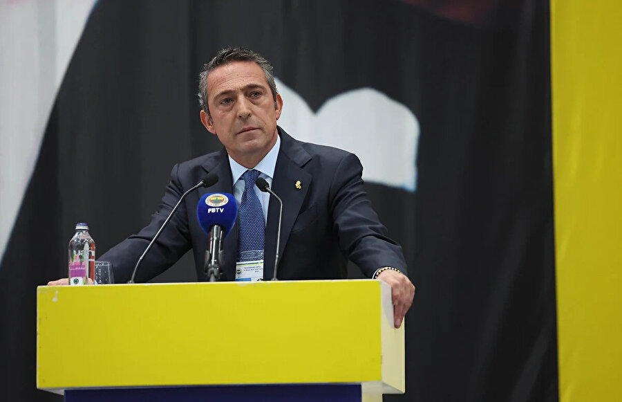 Ali Koç'tan Fenerbahçe taraftarını kızdıran sözler: Osimhen'in Galatasaray'a geldiği çok iyi oldu