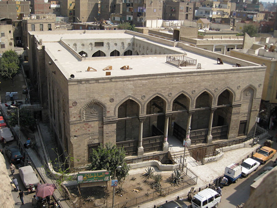 Fâtımîlerden günümüze ulaşan, Salâh Talâi Camii.