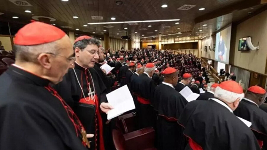 
Papa seçiminde ilginç kural: Kardinallerin o yemekleri yemesi yasak
