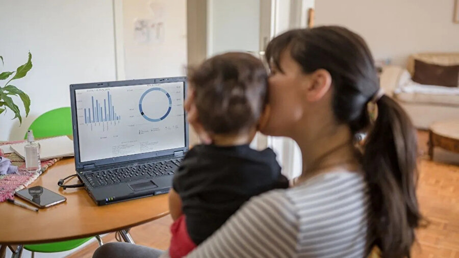 Memurlukta yeni dönem: 3 çocuğu olan kadınlara KPSS şartı aranmadan iş imkânı