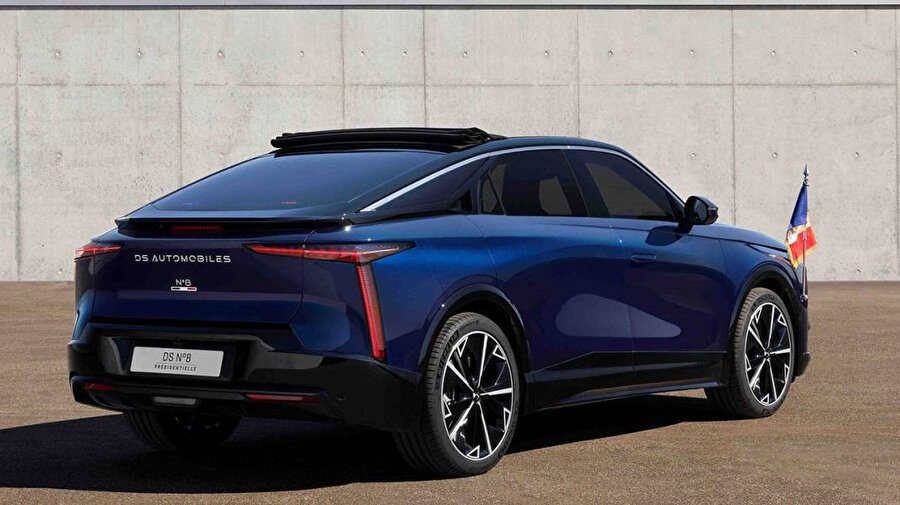 Cumhurbaşkanı için özel üretildi: Presidential DS No8 ilk kez sahneye çıktı