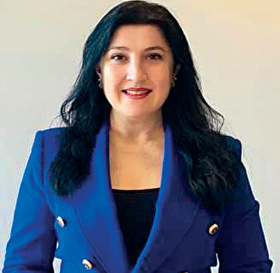 Prof. Dr. Betül Gür.