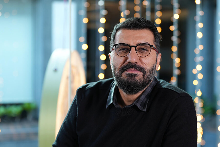 Tarafsız haberciliğin büyük bir yalan olduğu, İsrail’in soykırımını görmezden gelen gazeteciler tarafından ayan beyan ortaya saçıldı.