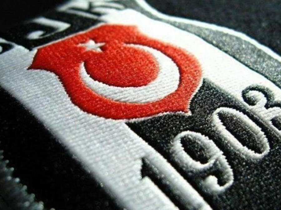 Beşiktaş'ta büyük sürpriz: Ayrılık planları yapılıyordu, takımda kalmasına karar verildi