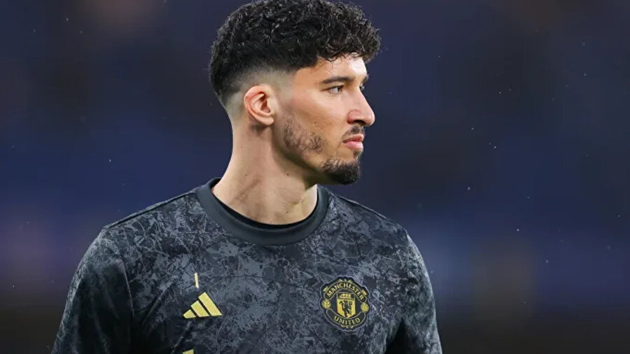 West Ham'dan Altay Bayındır hakkında taraftarı kızdıran paylaşım: Türklerden tepki yağıyor