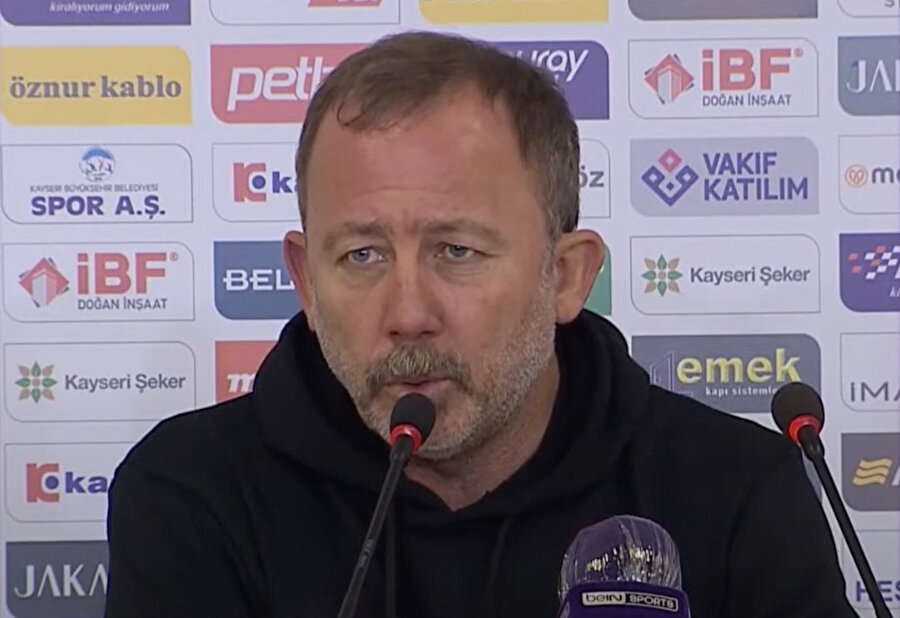 "Tam bir fiyasko" diyen Sergen Yalçın'dan olay Galatasaray çıkışı