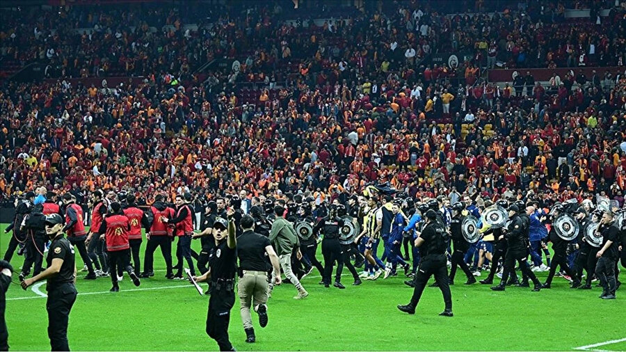 
Olaylı Galatasaray-Fenerbahçe derbisi sonrası karar çıktı