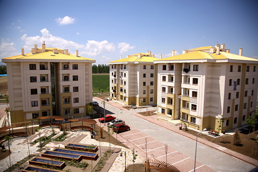 Aylık 13 bin 485 TL taksitle ev sahibi olma imkanı: TOKİ'den uygun fiyatlı konut kampanyası