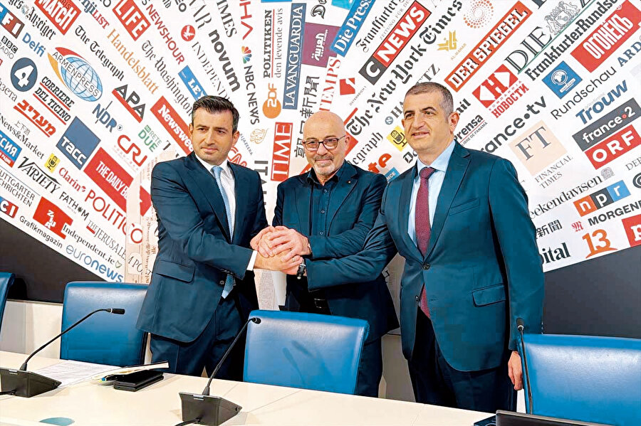 İşte bu ortamda İtalyan savunma devi Leonardo şirketi, Avrupa'nın insansız uçak talebini karşılama yolunda Baykar'ın imkânlarından yararlanmak için doğru olanı yaptı ve Selçuk-Haluk Bayraktar kardeşlerle anlaşmaya vardı.