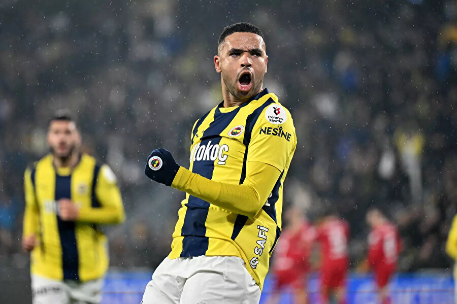 Fenerbahçe'den En-Nesyri kararı çıktı: Tribünlere yaptığı hareketle sert tepki görmüştü