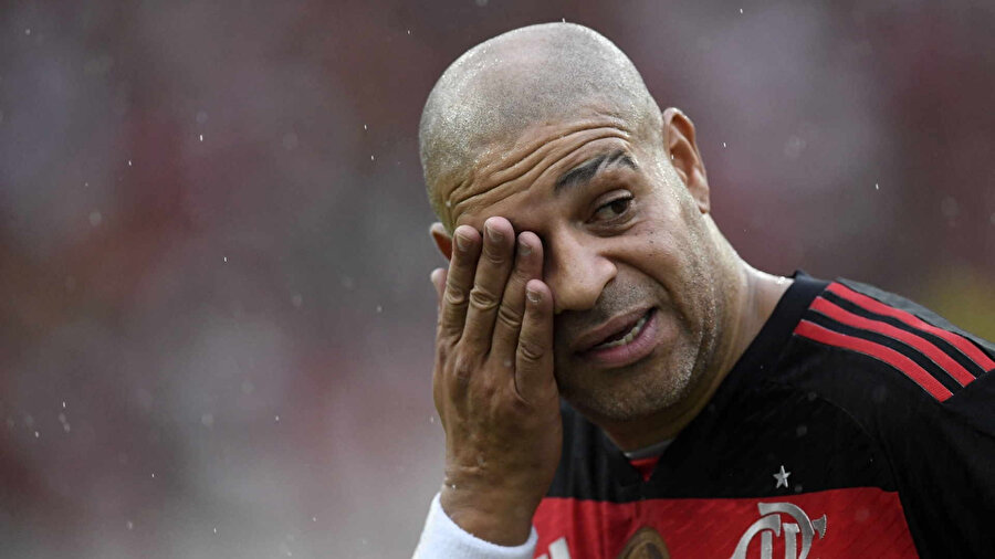 İsveç’in asi ve sıra dışı makinesi Zlatan Ibrahimovic bile kariyerinin en iyi yıllarında Adriano'nun kalitesine hayran kalmıştı.