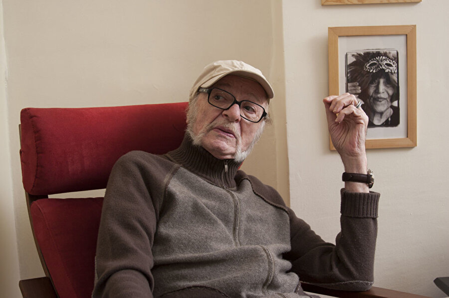 : Kayhan Yıldızoğlu’nun yaşamı, bir İstanbul beyefendisine yaraşır şekilde zarafetle örülüydü.