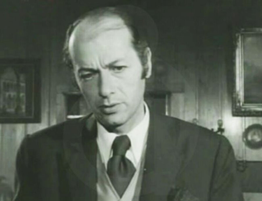 Zamanla sahnede daha az görünse de varlığı hep hissedildi.