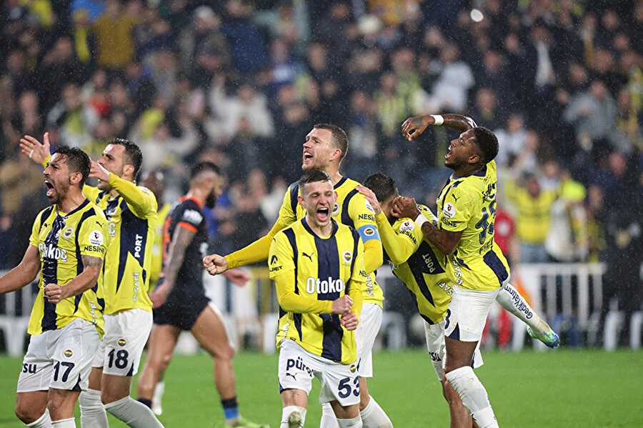 Fenerbahçe'de 15 futbolcu için karar çıktı: Gidiyorlar mı?