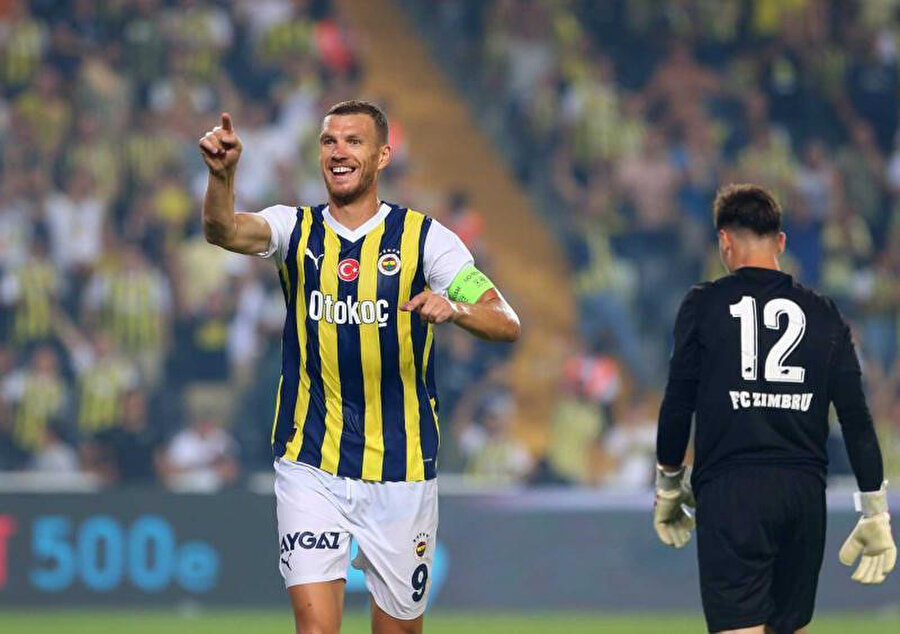 Fenerbahçe'de Edin Dzeko gelişmesi: Dev talip belli oldu